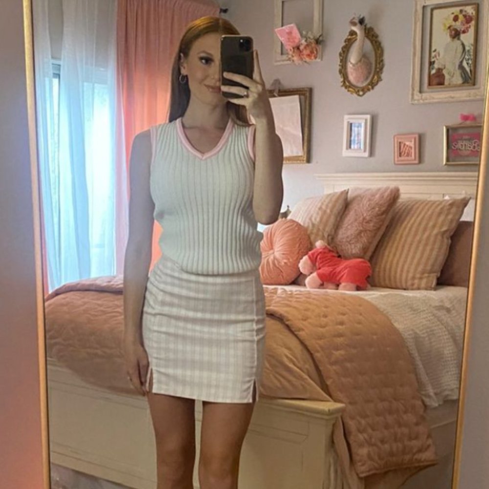 SWEATER VEST W PINK